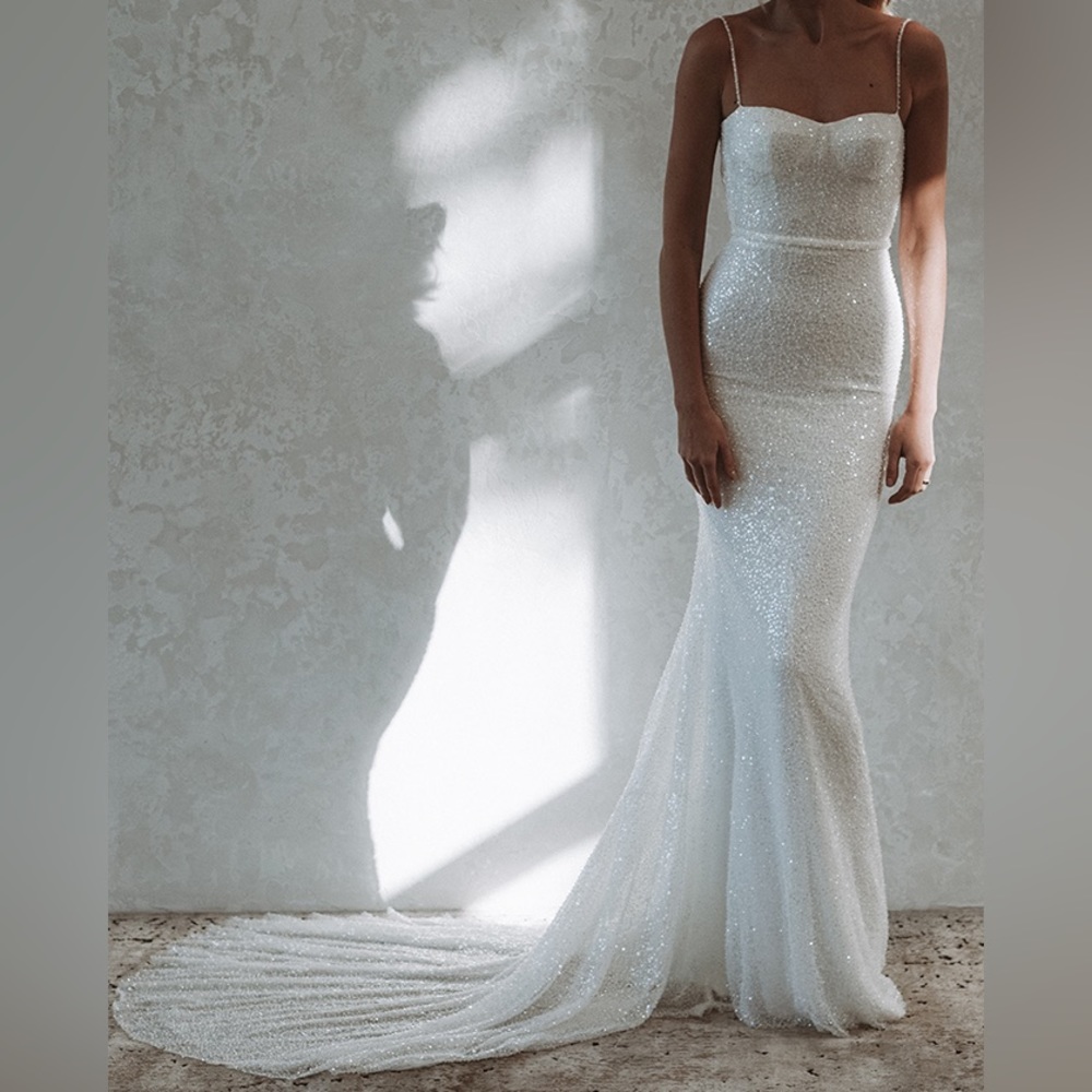 Made With Love Lola Wedding Dress // size 2